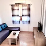Apartments Belic With Pool