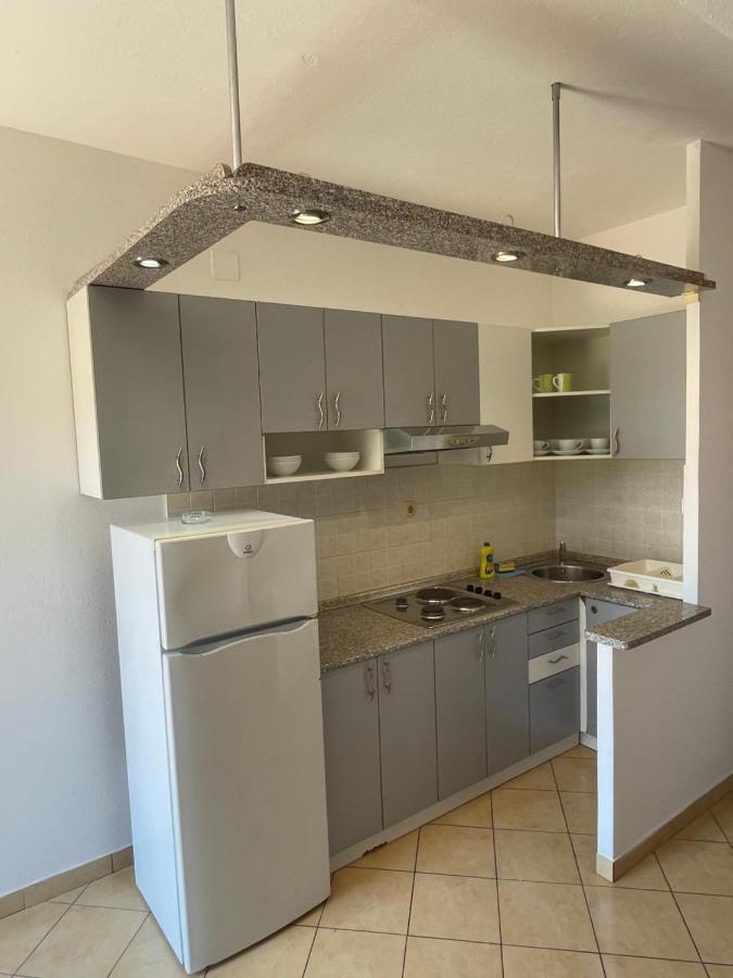 Belic With Pool Apartment Jelsa (Hvar)