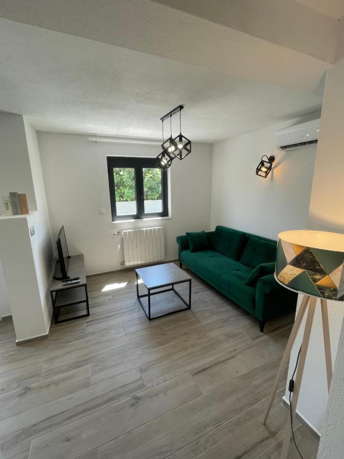 Apartment Belic With Pool Jelsa (Hvar)